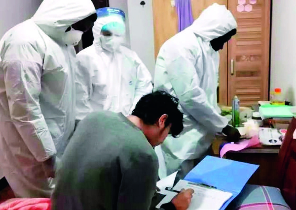 浙江師范大學(xué)來(lái)華留學(xué)生志愿者協(xié)助入戶登記、核查留校來(lái)華留學(xué)生信息.jpg