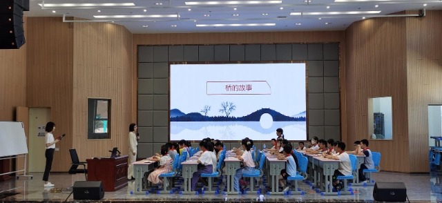 活動現(xiàn)場圖?；顒臃焦﹫D.jpg