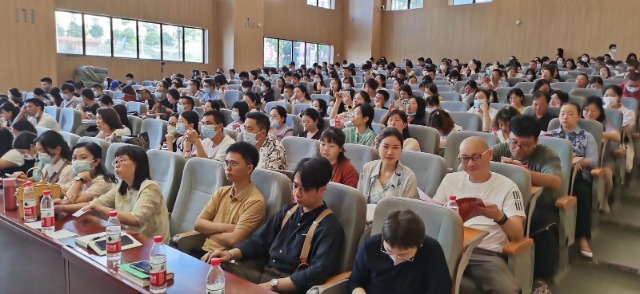 活動現(xiàn)場圖?；顒臃焦﹫D.jpg