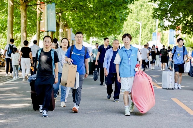 北航迎新現(xiàn)場。學校供圖.jpg