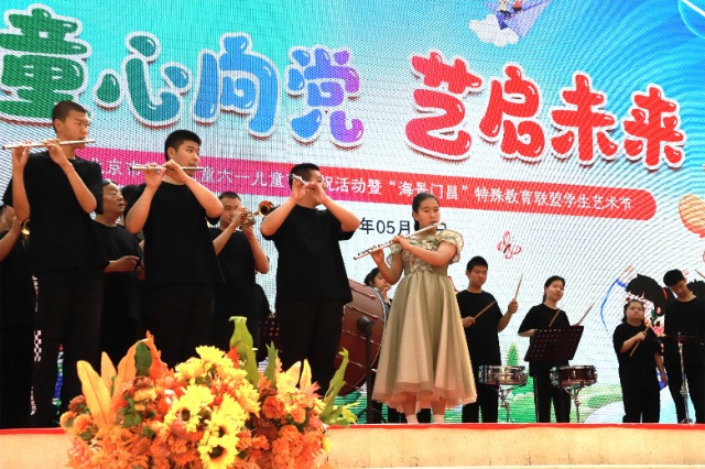 活動(dòng)現(xiàn)場(chǎng)，學(xué)校供圖.jpg